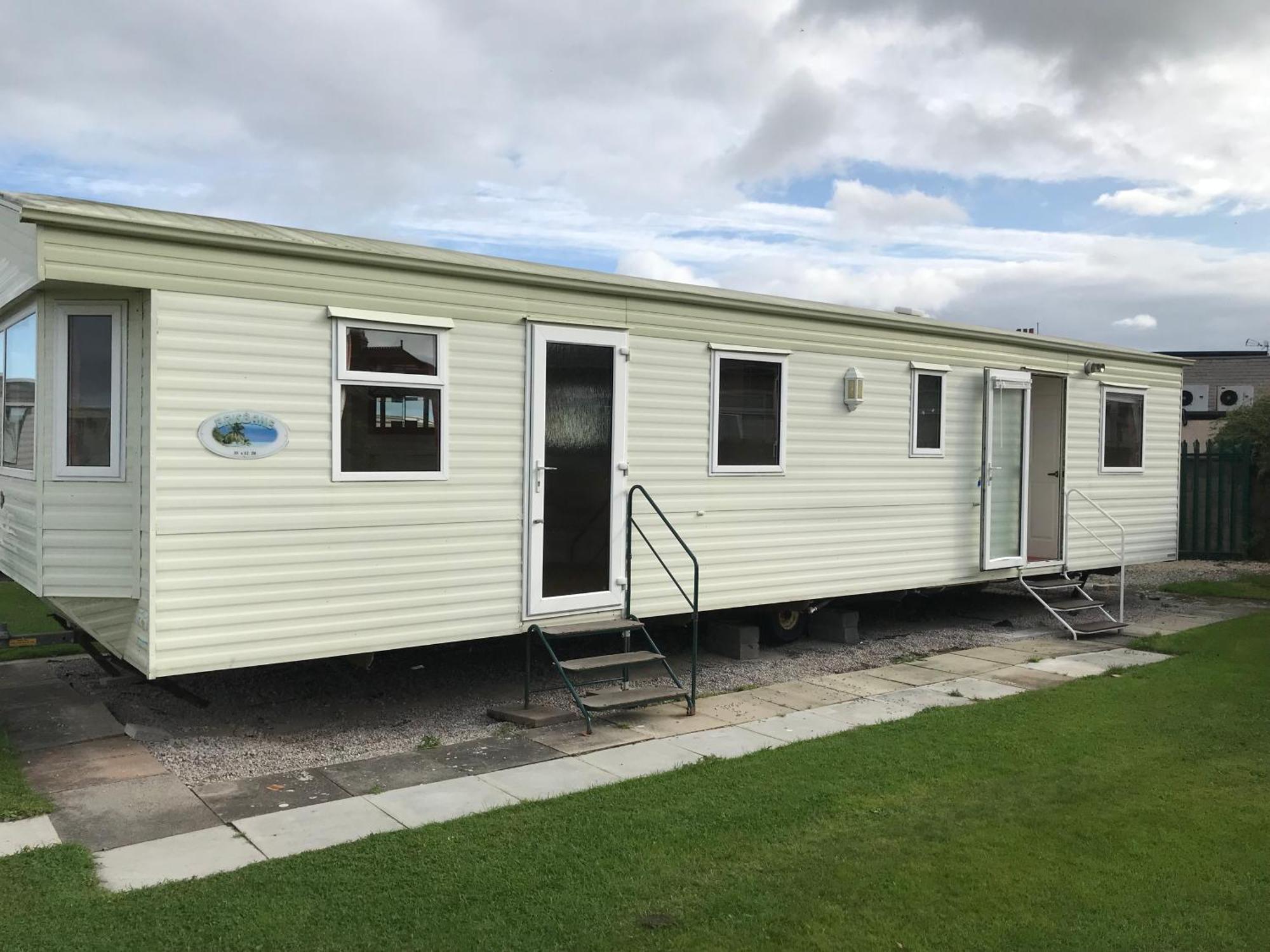 Modern 2 Bedroom Static Caravan - Lyons Kingsley Holiday Park - Pensarn, Abergele - Pet Friendly Экстерьер фото