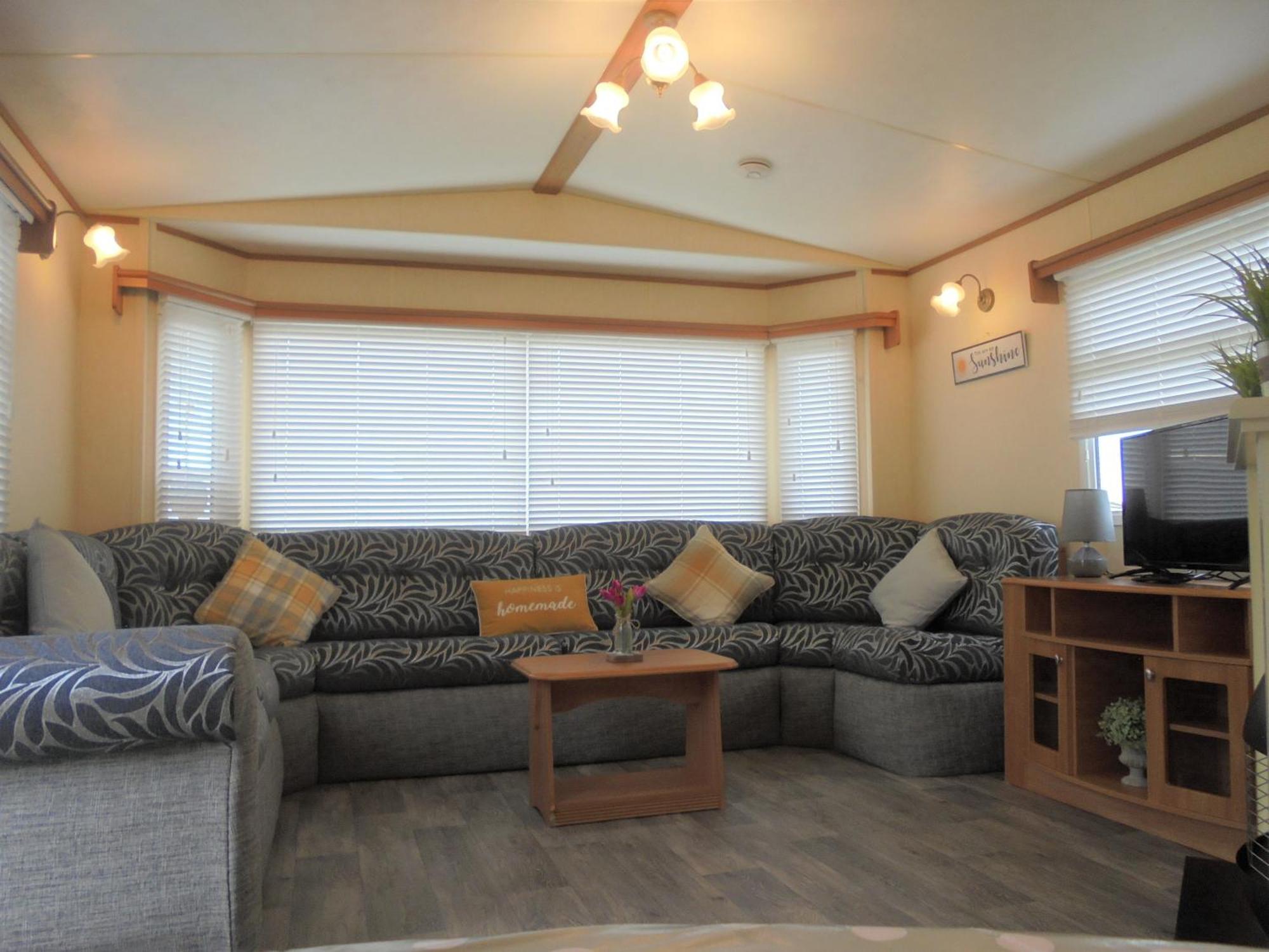 Modern 2 Bedroom Static Caravan - Lyons Kingsley Holiday Park - Pensarn, Abergele - Pet Friendly Экстерьер фото